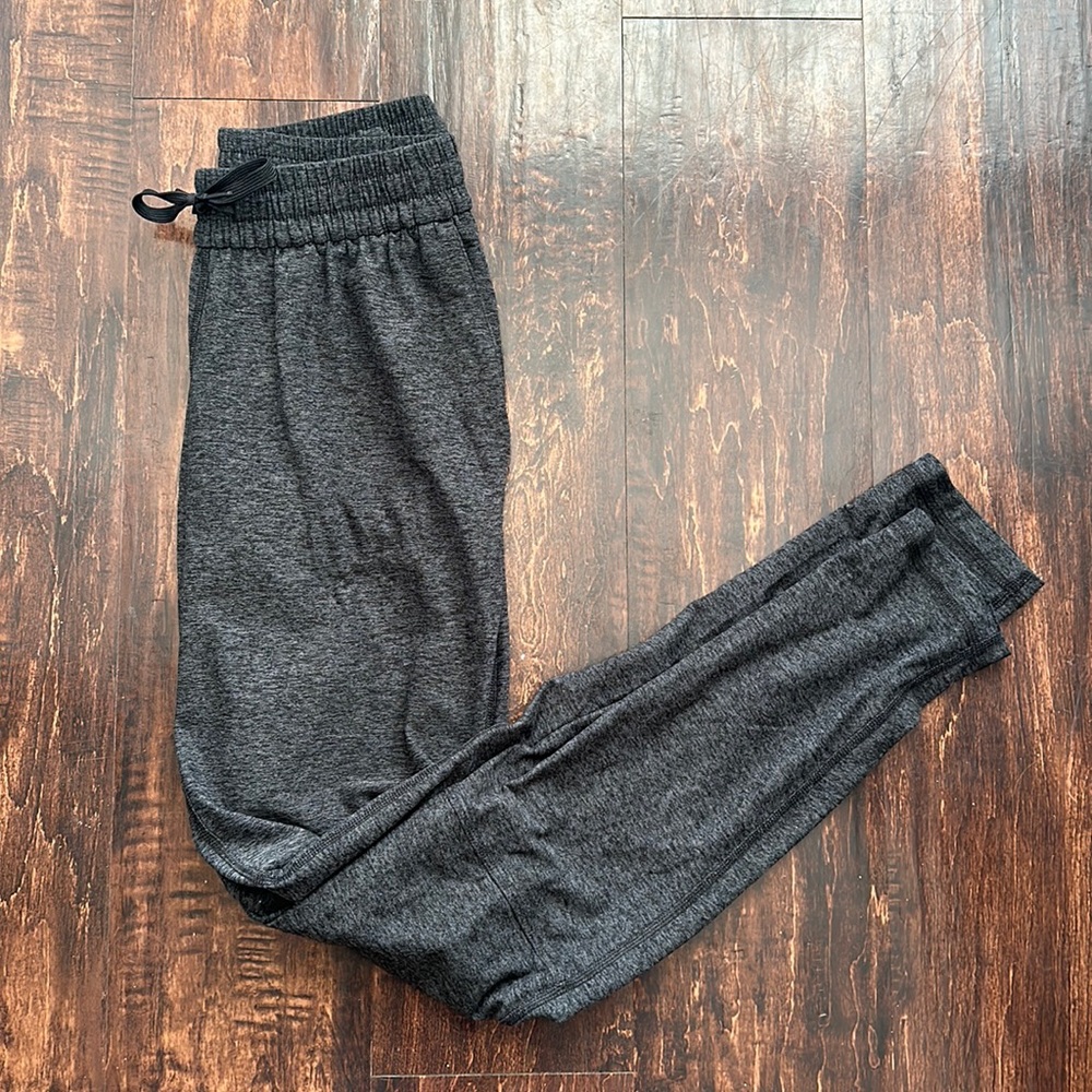 Outdoor Voices CloudKnit Sweatpant- charcoal- women’s xs
